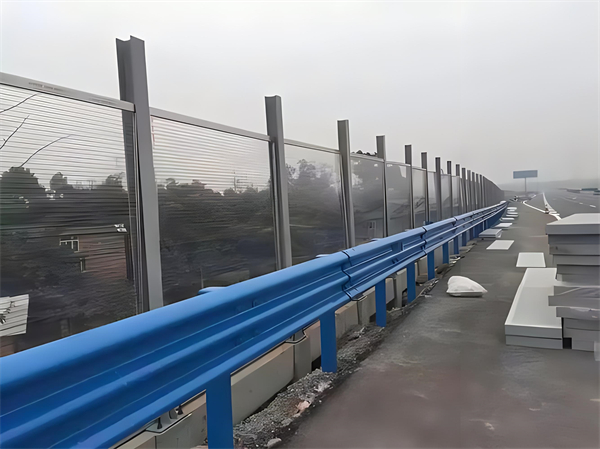 伊犁公路防撞钢护栏